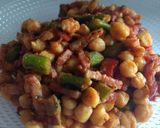 Foto del paso 5 de la receta: Garbanzos fritos con bacon y espárragos