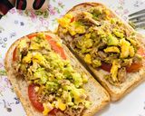 Gambar langkah 5 resipi Tuna Avocado Sandwich [Eat Clean].