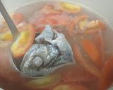 Hình bước làm 2 của món Cá nục nấu canh chua