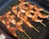 Foto langkah ke 2 dari resep Sate Udang Pedas Manis.