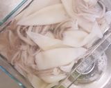 A picture of step 3 of Baby Squid (preparing and dry frying).