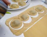 Foto del passaggio 4 della ricetta Ravioli ripieni