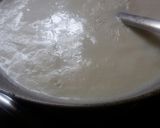 A picture of step 2 of Strawberry rava kheer.