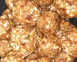 ડ્રાયફ્રૂટ લાડુ (Dry fruits Ladoo Recipe In Gujarati) રેસીપી સ્ટેપ3ફોટો