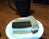 Foto langkah ke 3 dari resep Puding moccachino coklat.