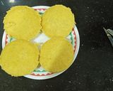A picture of step 3 of Dhokla burger.