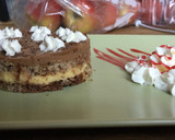 Foto del paso 5 de la receta: Tarta de bizcocho con flanes rápido