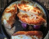 A picture of step 5 of California Farm Red Onion Soup.