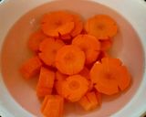 Hình bước làm 2 của món Canh sườn non nấu táo đỏ