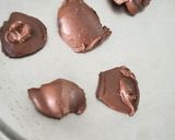 न्युटेला स्टफ्ड चोको कुकीज (cookies recipe in marathi) रेसिपी स्टेप 4 फोटो 