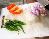 Foto langkah ke 1 dari resep Oseng Oncom Cabe Hijau.