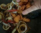Gambar langkah 4 resipi Ayam Masak Sos Tiram.