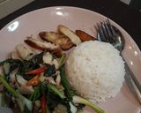รูปขั้นตอนการทำที่ 5 ของ กะเพราอกไก่+อกไก่ทอด🙄