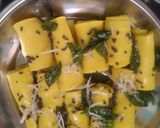 ખાંડવી (કૂકરમાં બનાવેલ)(Khandvi Recipe In Gujarati) રેસીપી સ્ટેપ5ફોટો