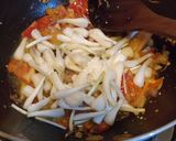 Foto langkah ke 3 dari resep Tumis Lokio & Teri (Memori Resep Pertamaku).