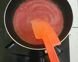 Foto langkah ke 3 dari resep Korean Strawberry Coconut Milk.