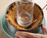 A picture of step 4 of No-Bake Cheesecake.