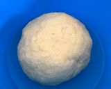 Foto langkah ke 4 dari resep Donat empuk lembut tanpa kentang.