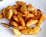 Foto del passaggio 2 della ricetta Patate al forno al limone (alla greca)