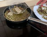 Foto del paso 4 de la receta: Habitas, bacalao y setas