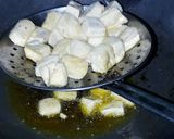 Foto langkah ke 4 dari resep Tumis Pakcoy Siram Tahu Sosis Ayam.