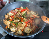 Foto del paso 6 de la receta: Mie-Noodles con pollo, verduras y salsa de ostras