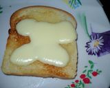 Foto del paso 2 de la receta: Queso ranchero y huevo sobre tostadas