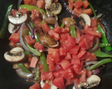 Foto del paso 3 de la receta: Hígado con pimiento y champiñones