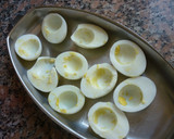 Foto del paso 1 de la receta: Huevos rellenos distintos