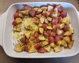 Foto del paso 1 de la receta: Merluza al horno con Papas Rústicas