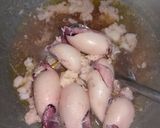Foto langkah ke 7 dari resep Gulai kuning cumi isi.