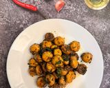 Foto langkah ke 9 dari resep Buttery Garlic Mushrooms.