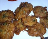 A picture of step 5 of Aloo or piyaz Pakory.
