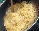 Foto del paso 5 de la receta: Spaghetti carbonara a la italiana (sin nata)