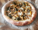 Foto del paso 12 de la receta: Pizza de pollo, burrata y salsa pesto