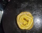 A picture of step 6 of Haldi Ka Lachha Paratha.