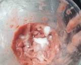Foto del paso 2 de la receta: Mousse de frutillas y banana