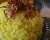 Foto langkah ke 7 dari resep Nasi kuning magicom sederhana.