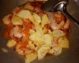 Foto langkah ke 6 dari resep Udang asam manis.