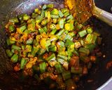 भिंडी प्याज़ वाली (bhindi pyaz wali) in recipe Hindi ) रेसिपी चरण 8 फोटो