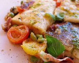 Foto del paso 10 de la receta: Bacalao y merluza con guisantes en salsa con cherrys y albahaca con jamón