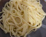 Foto langkah ke 2 dari resep Spaghetti Creamy Carbonara.