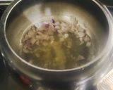 A picture of step 1 of Saag Chawal.