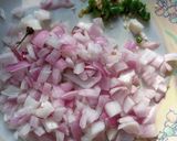 পেঁয়াজের পুর ভরা পদ্ম লুচি (Peyanjer pur bhora podmo luchi recipe in Bengali) রেসিপির ধাপ 2 ছবি
