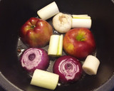 Foto del paso 1 de la receta: Sopa ramen con calabacín y champiñones
