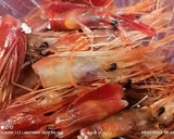 Foto del paso 2 de la receta: Carpaccio de gambita roja en su jugo