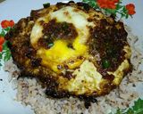 Foto langkah ke 6 dari resep Nasi Telor Ceplok ala Ayong 999 Pontianak.