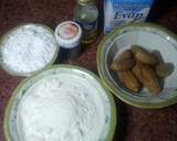 A picture of step 1 of Dates ice cream.