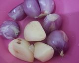 Foto langkah ke 2 dari resep Sayur Bening Bayam Oyong.