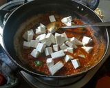 A picture of step 6 of Paneer jalfrezi.